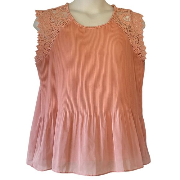 Forgotten Grace Mauve Sleeveless Top has Crocheted Lace Cap Sleeves Plus Size 1X - Picture 1 of 8